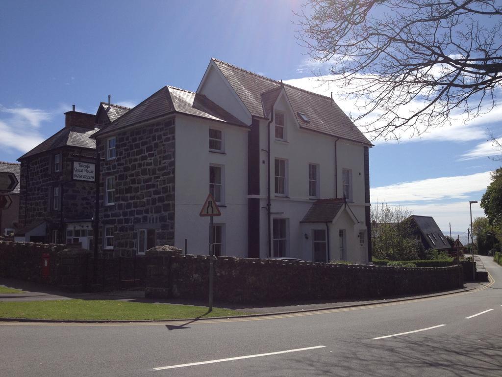 Tirionfa Guest House Criccieth Exterior photo