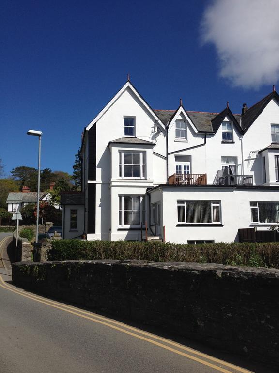 Tirionfa Guest House Criccieth Exterior photo